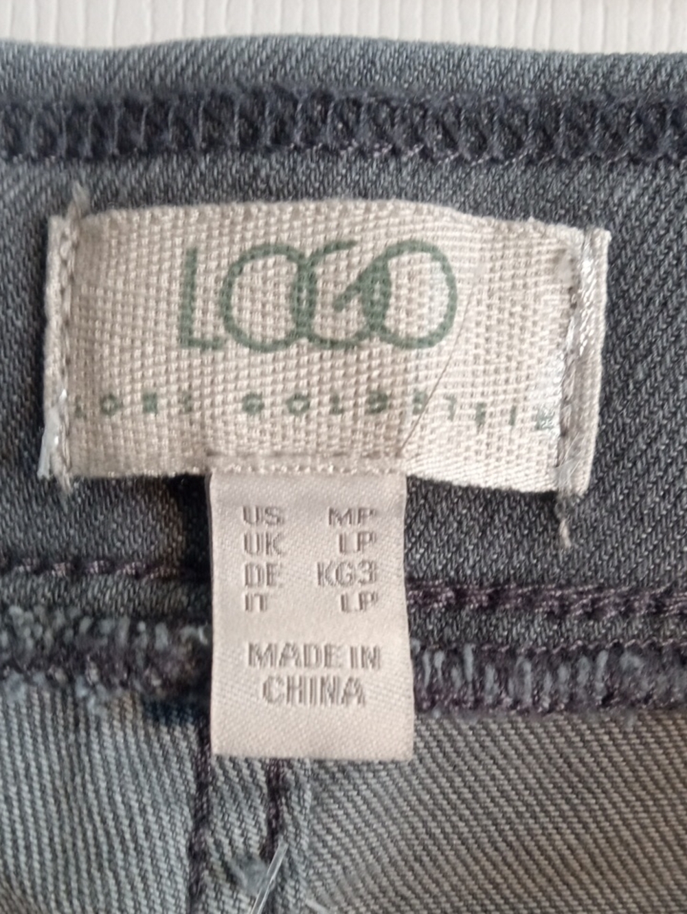 LOGO CROPPED BLACK DENIM - Picture 6 of 10